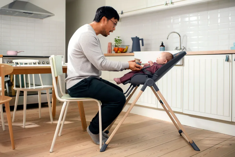 Ava højstol - Beyond Grey