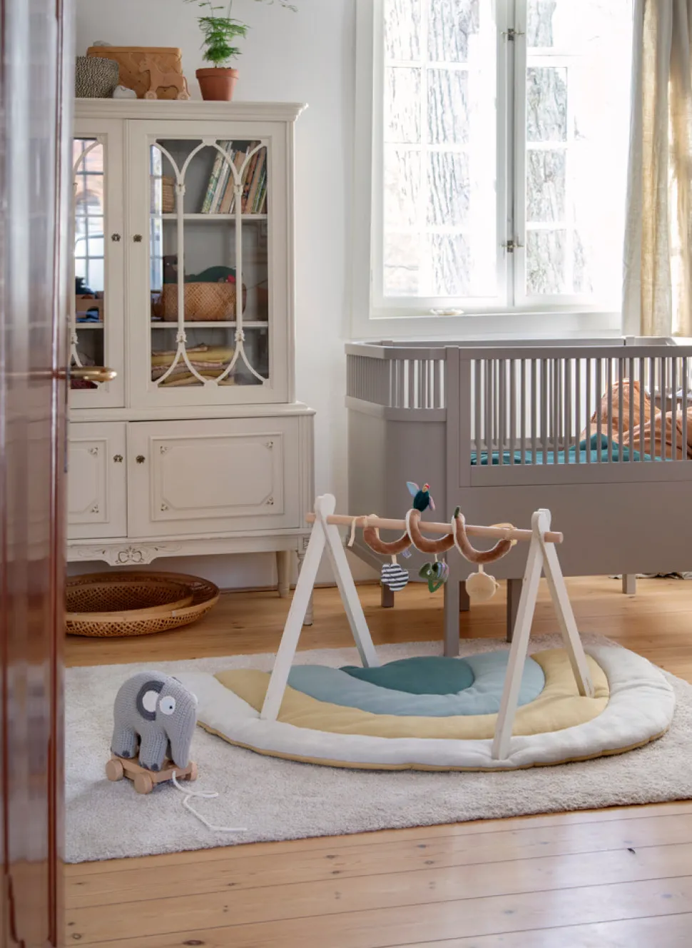 Baby aktivitetsstativ, træ - FSC®