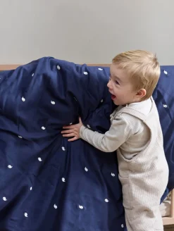 Baby sengetøj - Midnight og broderet Christian hval