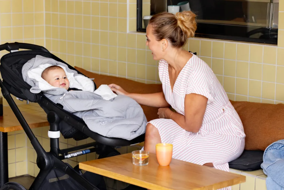 Breeze Light - Grey Fields