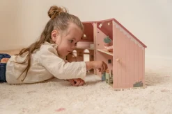 Dukkehus med tilbehør