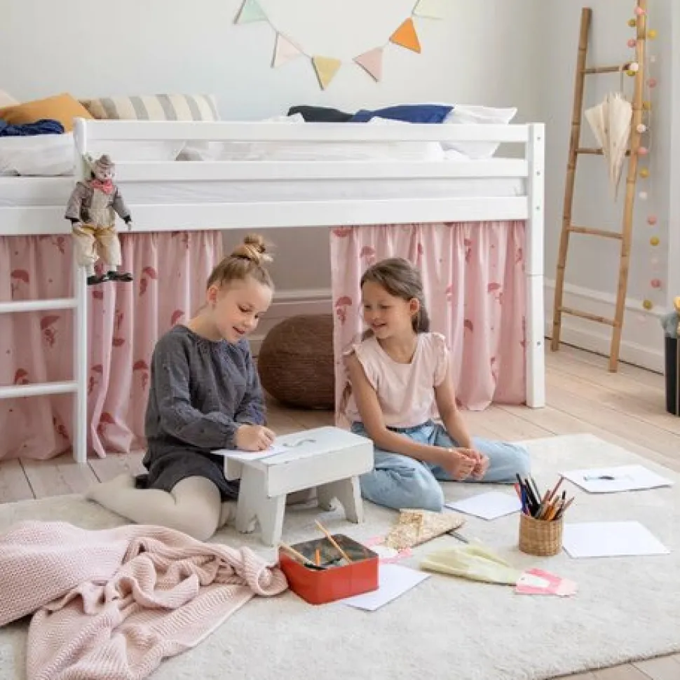 ECO Comfort halvhøj seng hvid, med forhæng rød