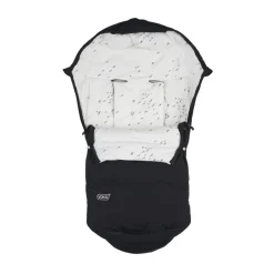 Explorer - black flying