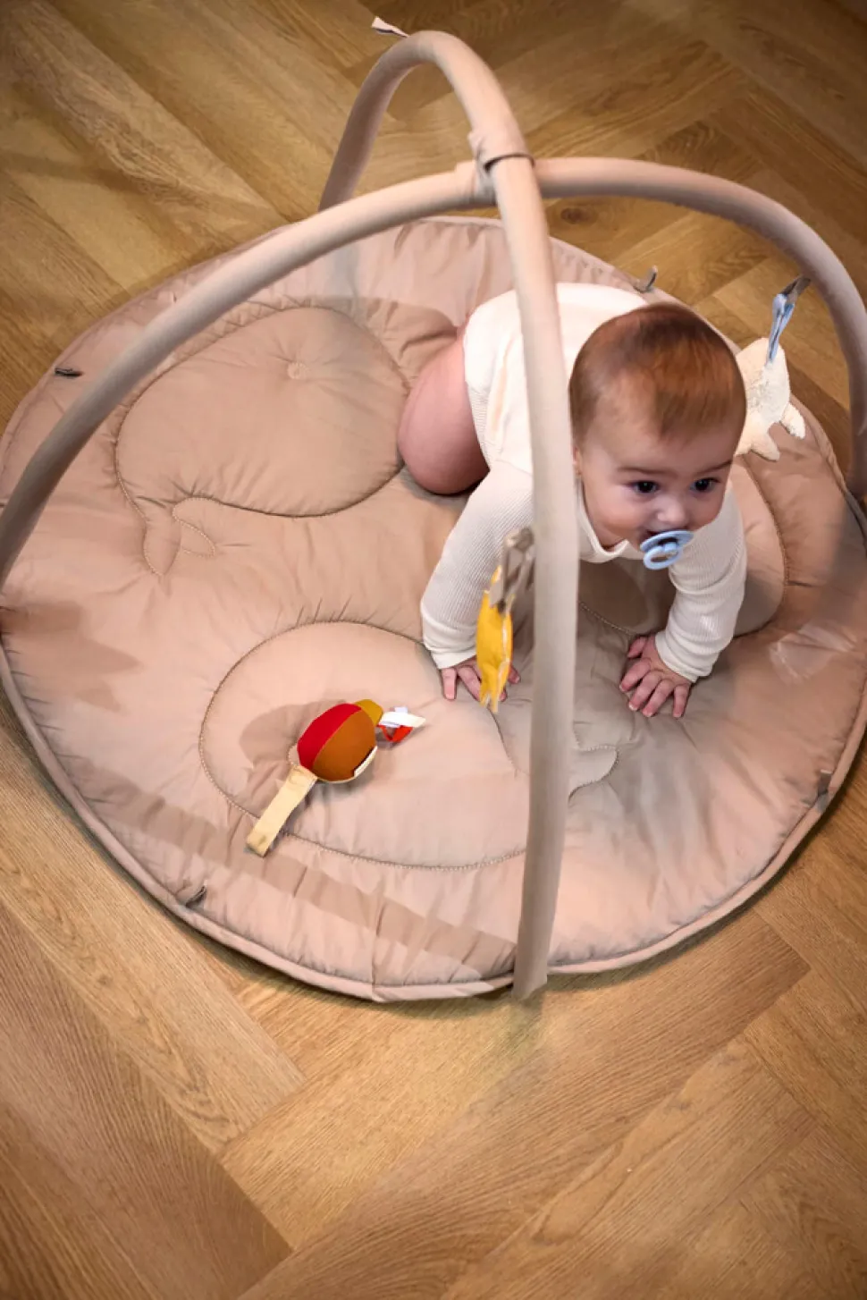 Fjord aktivitetstæppe inkl. 3 aktivitslegetøj