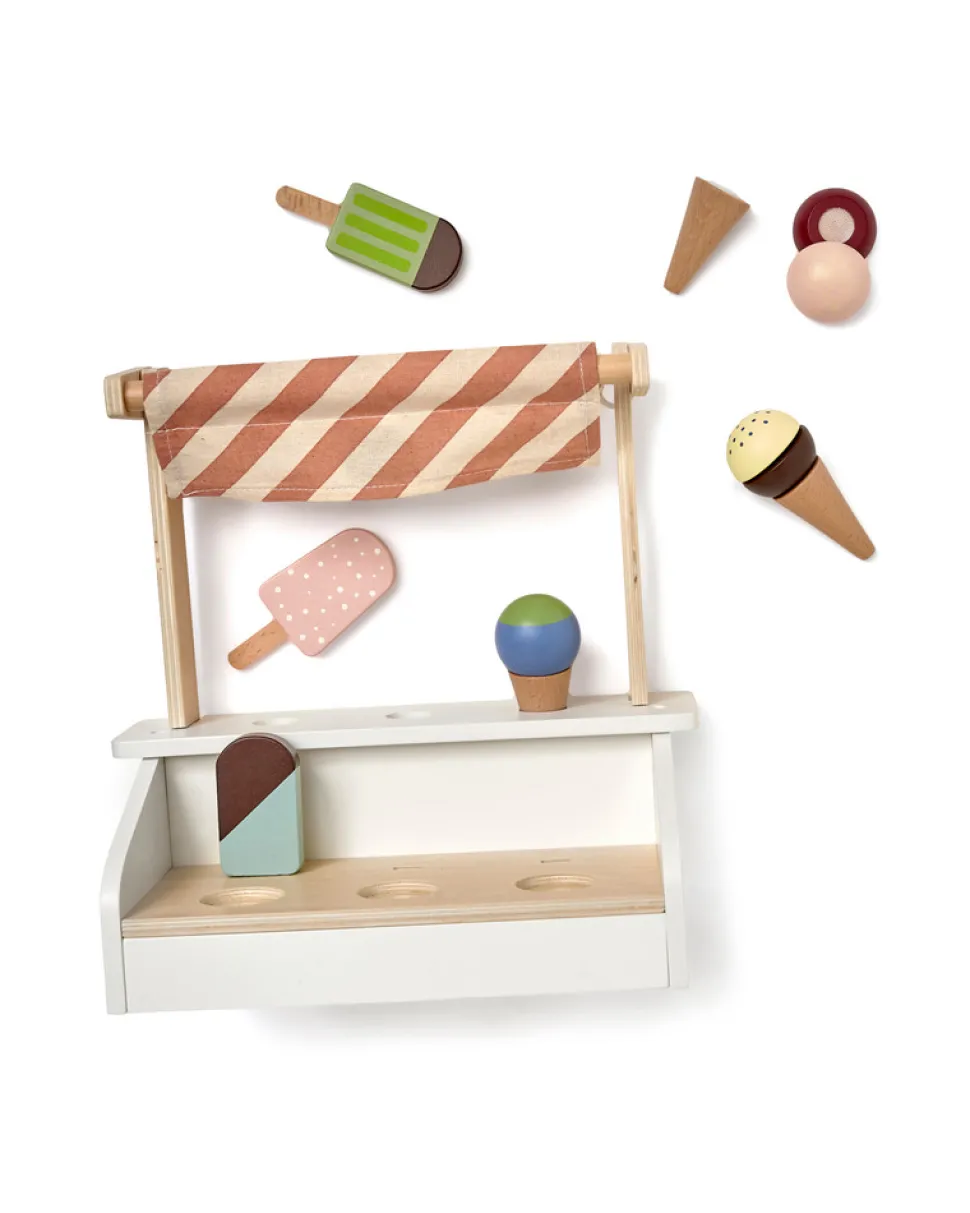 Isbod med 6 is i træ