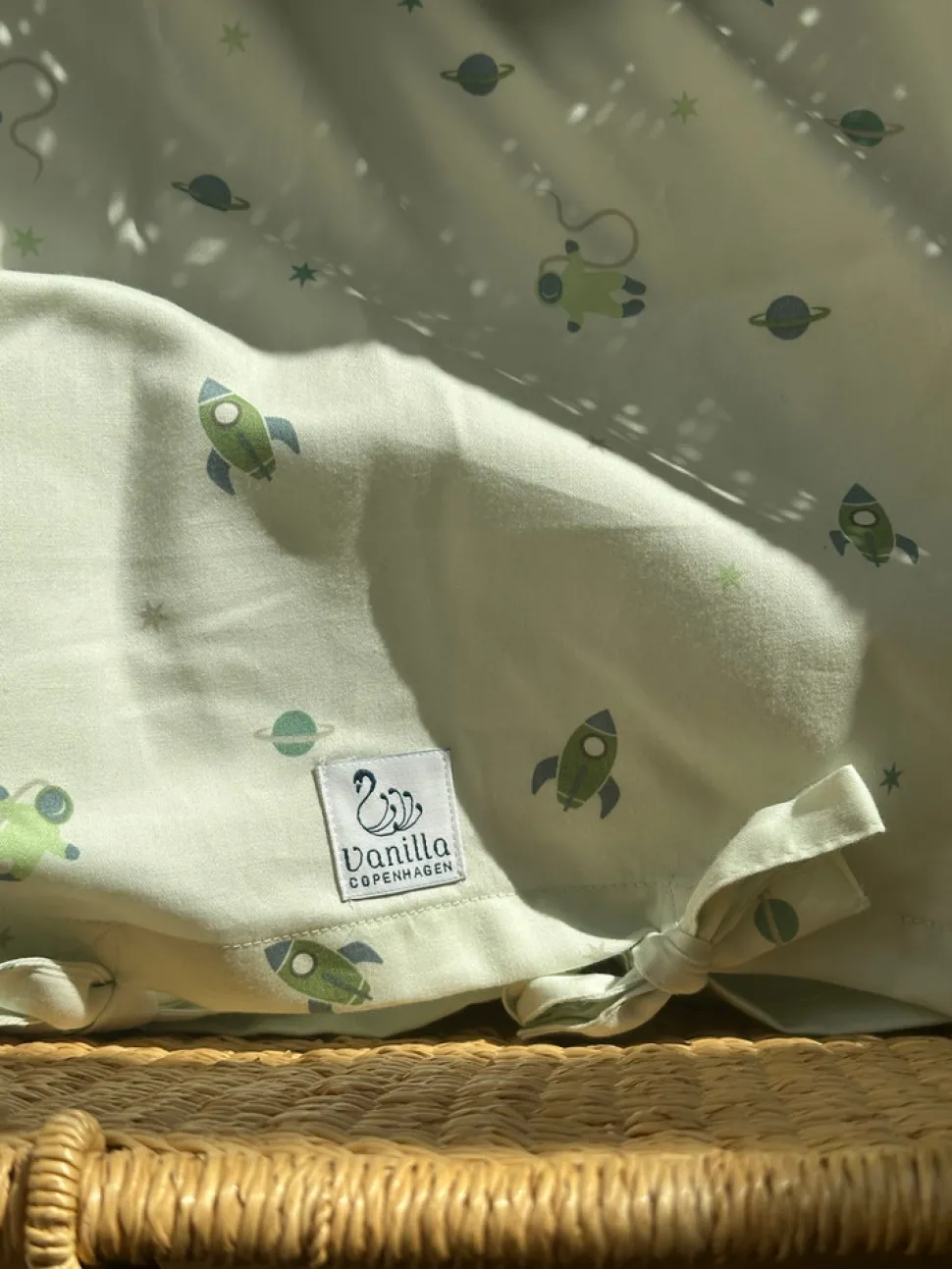 Junior Sengetøj - Space 100x140 cm