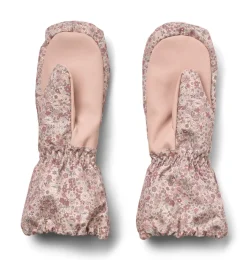 Monta Luffer - Rose dust flowers