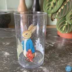 Peter Kanin, glas (plast)