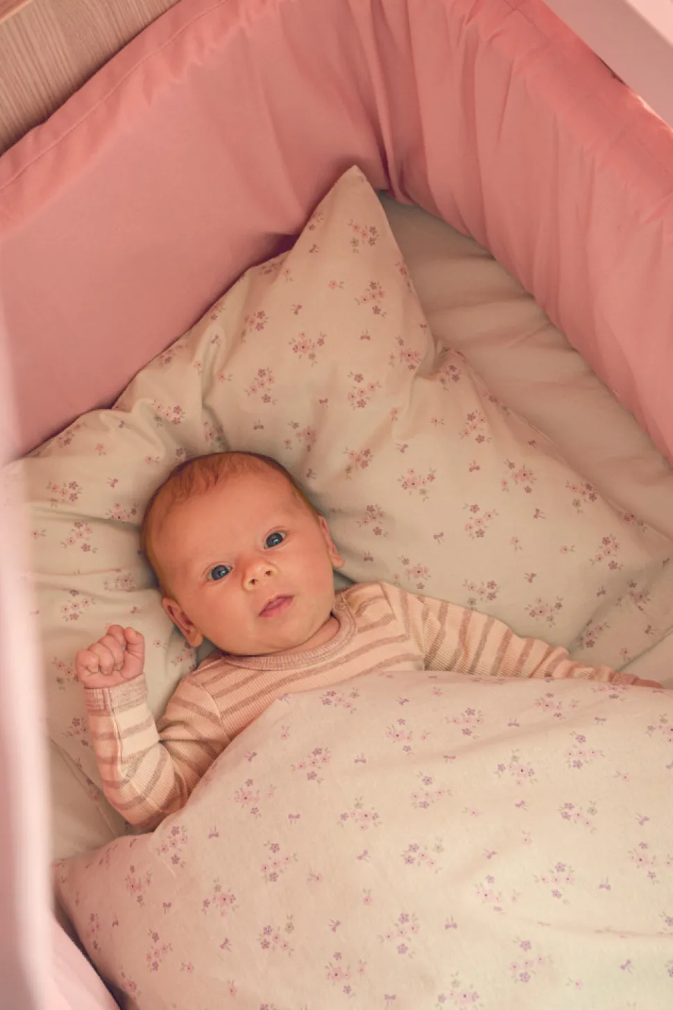 Silke babydyne med sengetøj - Misty rose