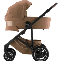 Smile 5Z lux inkl. liggedel og Baby-Safe Core autostol - warm caramel/space black