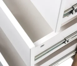 Spoke puslekommode - Hvid/Eg