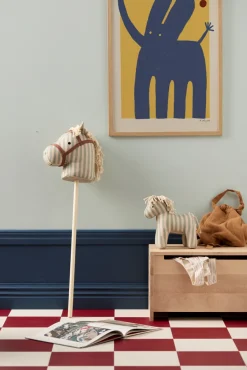 Stribet Kæphest, Sam