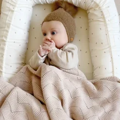 Striktæppe Muslingeskal - GOTS mandel