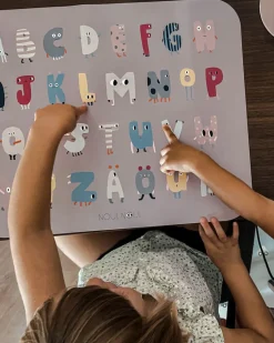 XL Underlag - ABC brun